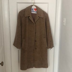 Beautiful cashmere and silk Issac Mizrahi coat